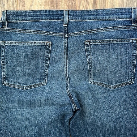 Eileen Fisher Light Wash Skinny Jeans Size 12 - Picture 5 of 9